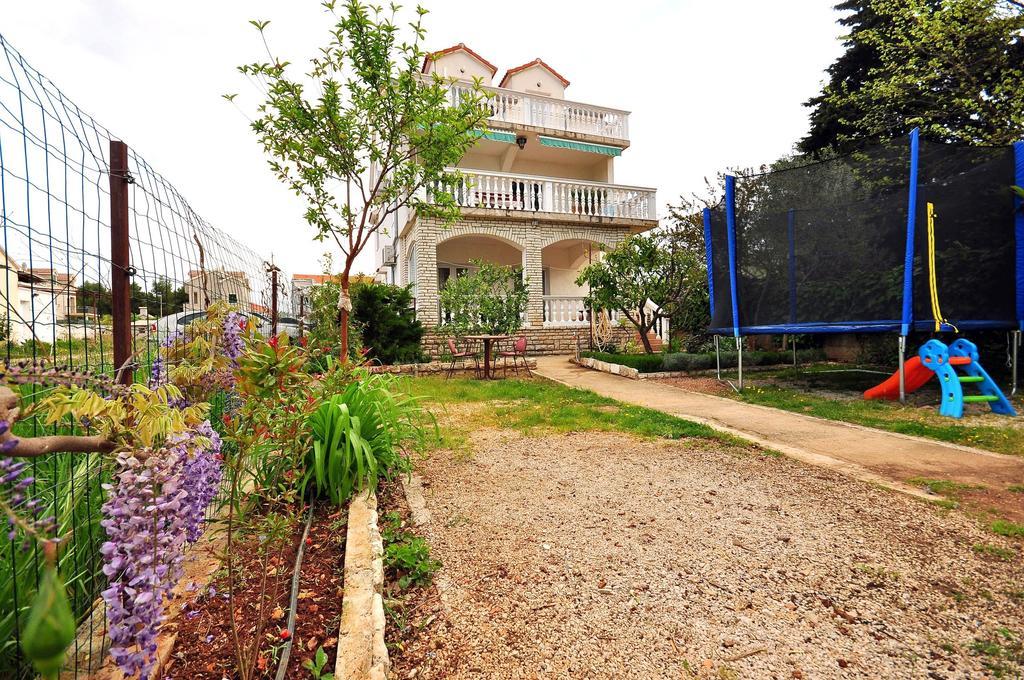 Apartments Toni Vodice Ngoại thất bức ảnh