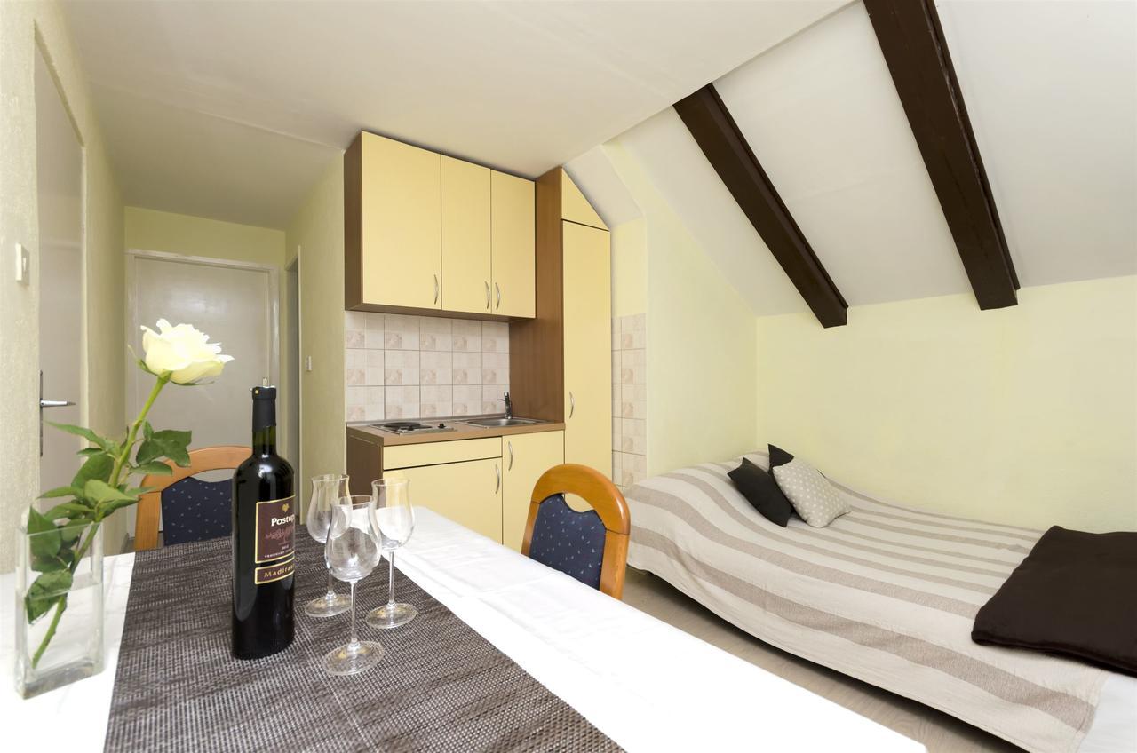 Apartments Toni Vodice Ngoại thất bức ảnh