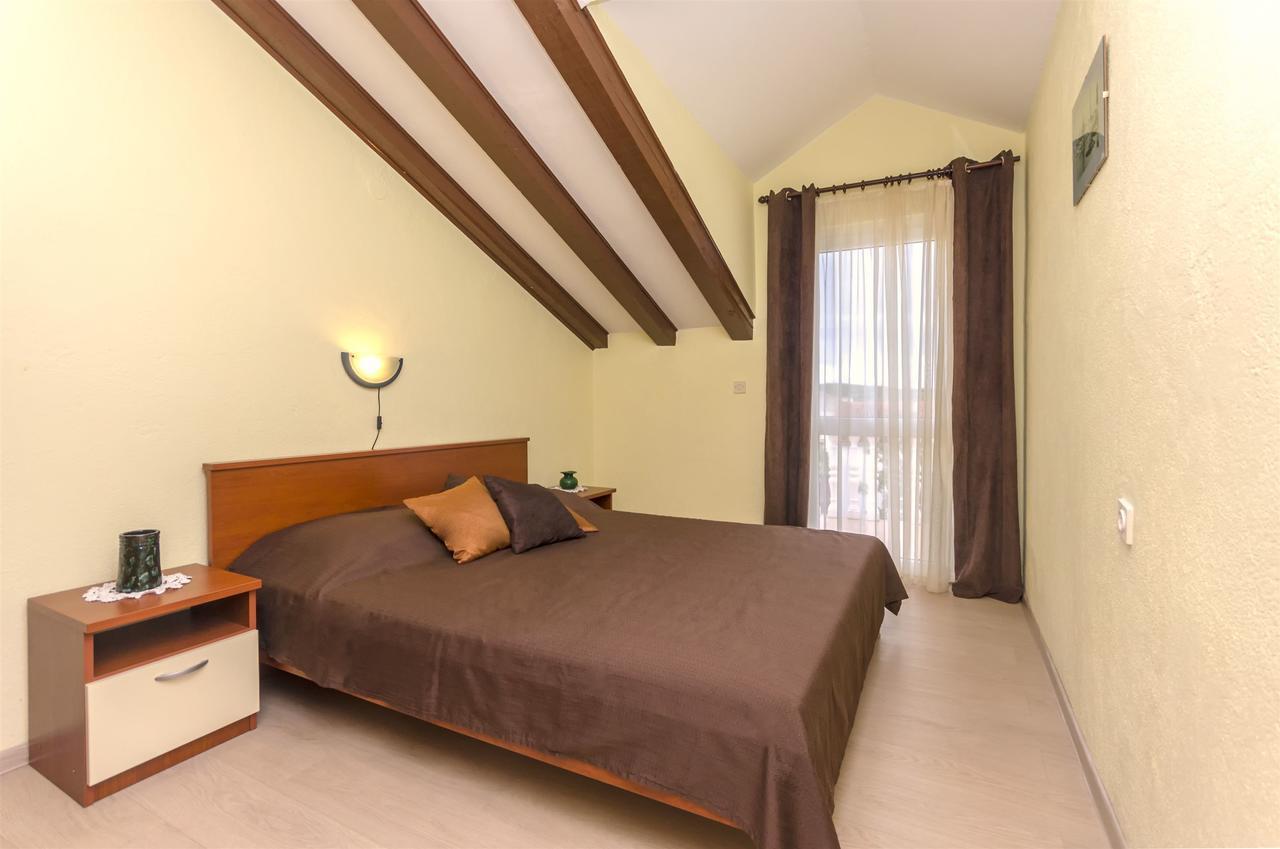 Apartments Toni Vodice Ngoại thất bức ảnh